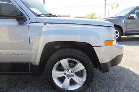 Used 2014 Jeep Patriot Latitude image 12