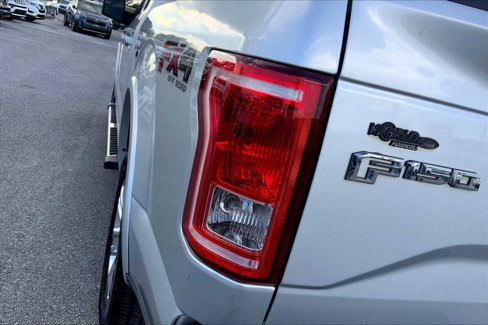 Used 2015 Ford F150 XLT w/ Equipment Group 302A Luxury image 28