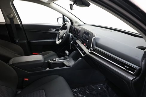 Used 2025 Kia Sportage LX image 73