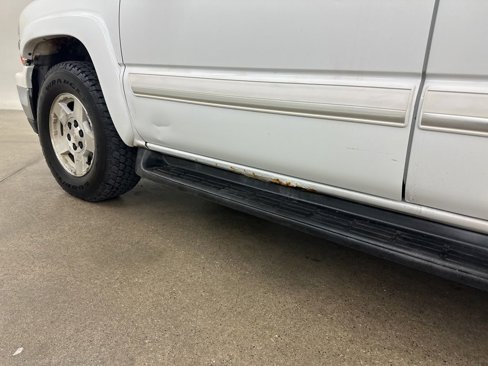 Used 2005 Chevrolet Suburban LT w/ Preferred Equipment Group image 20