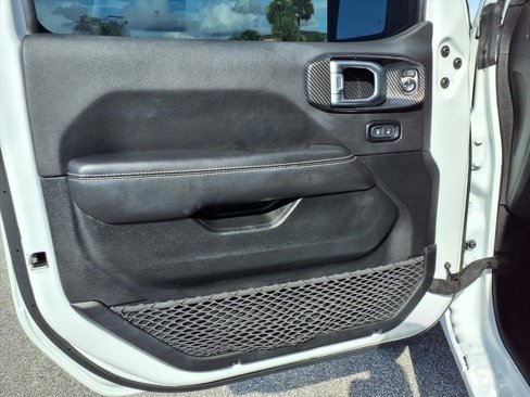Used 2020 Jeep Wrangler Unlimited Sahara w/ LED Lighting Group image 25
