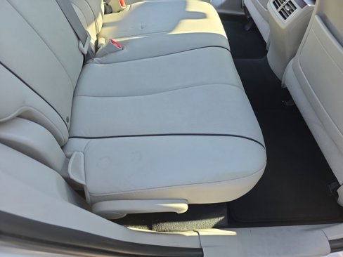 Used 2010 Toyota Venza image 16