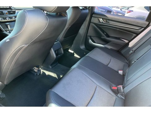 Used 2019 Honda Accord Sport image 13