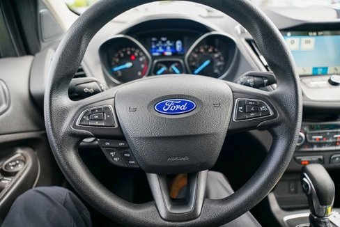 Used 2019 Ford Escape SE image 14