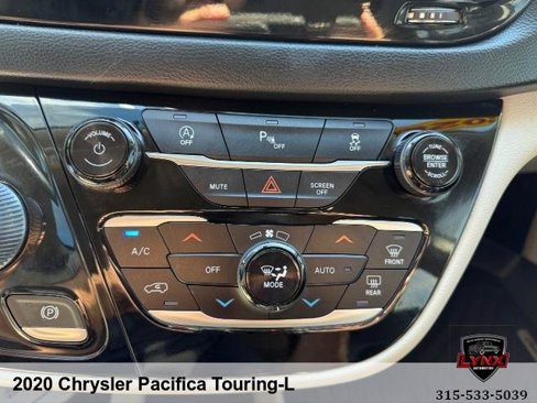 Used 2020 Chrysler Pacifica Touring-L image 14