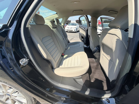 Used 2017 Ford Fusion S image 15