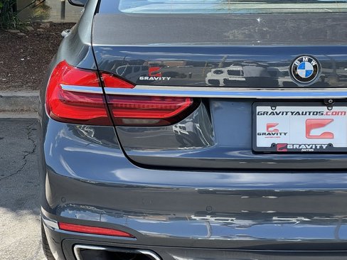 Used 2017 BMW 740e xDrive image 14