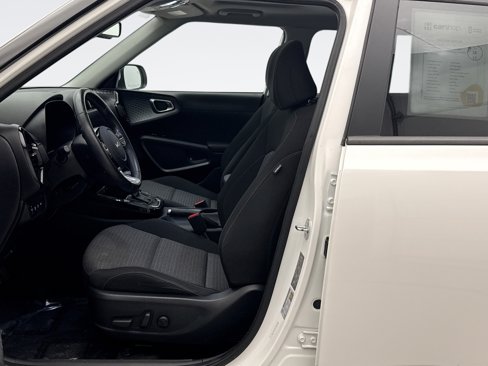 Used 2023 Kia Soul EX image 11