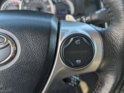 Used 2012 Toyota Camry SE image 16