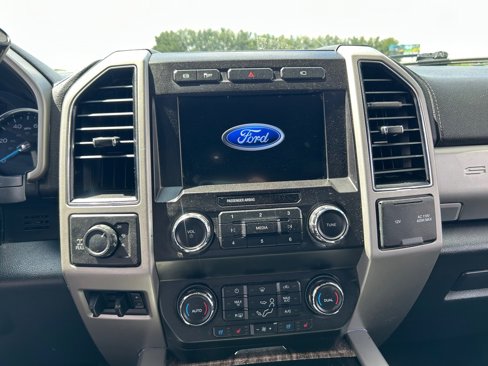 Used 2019 Ford F250 Lariat w/ Chrome Package image 18