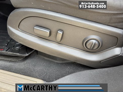 Used 2015 Chevrolet Traverse LT w/ Style and Technology Package image 17