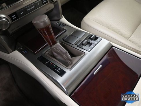 Used 2017 Lexus GX 460 image 31
