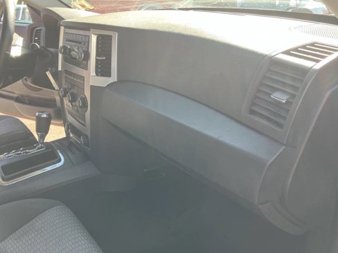 Used 2008 Jeep Grand Cherokee Laredo w/ Driver Convenience Group image 29