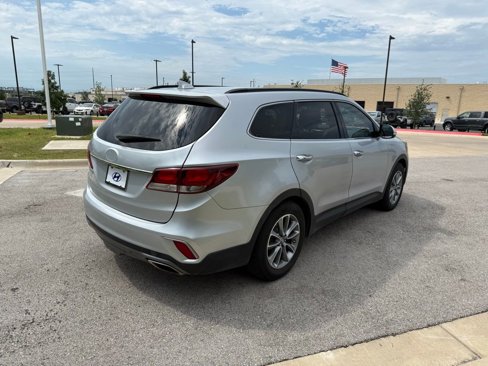 Used 2017 Hyundai Santa Fe SE w/ SE Premium Package 02 image 5