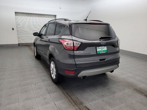 Used 2018 Ford Escape SE image 6