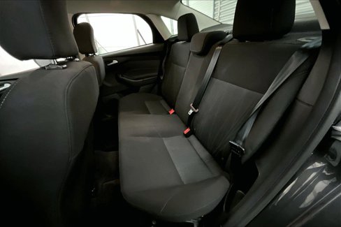 Used 2016 Ford Focus SE w/ Exterior Protection Package image 26