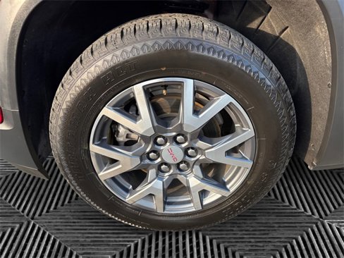 Used 2023 GMC Acadia SLT image 14