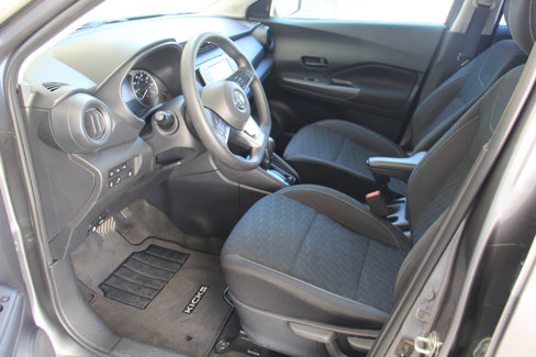 Used 2022 Nissan Kicks S image 21