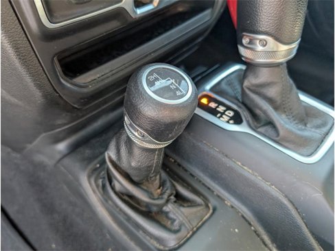 Used 2021 Jeep Gladiator Sport image 23