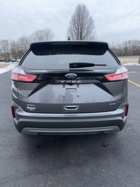 Used 2021 Ford Edge SEL w/ Convenience Package image 2