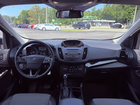 Used 2018 Ford Escape SE w/ SE Sport Appearance Package image 35