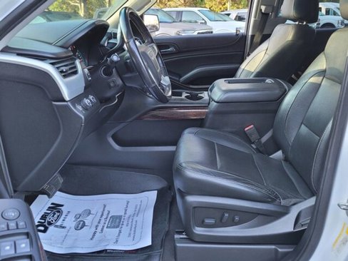 Used 2020 GMC Yukon XL SLT image 5