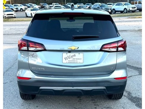 Used 2023 Chevrolet Equinox LT image 4