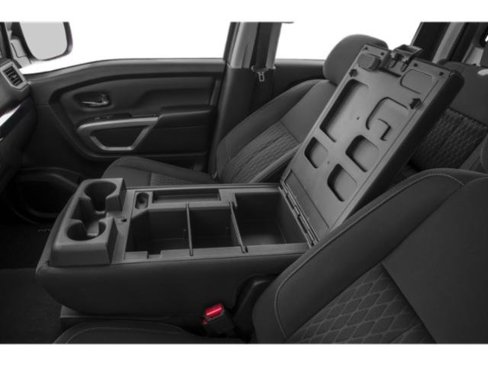 Used 2019 Nissan Titan SV image 18