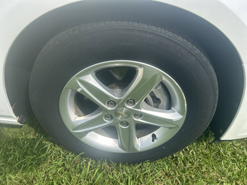 Used 2021 Chevrolet Malibu LS image 24