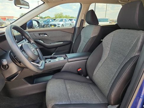 Used 2023 Nissan Rogue SV image 11