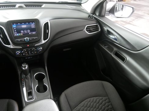 Used 2021 Chevrolet Equinox LT image 11