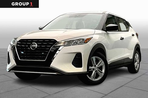 Used 2021 Nissan Kicks S image 1