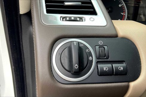 Used 2011 Land Rover Range Rover Sport HSE LUX image 33