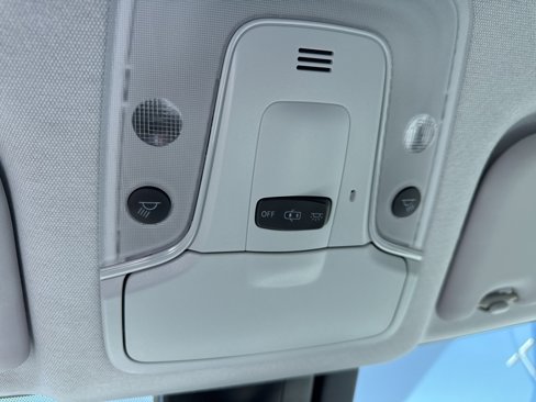 Used 2017 Toyota Prius Four image 20