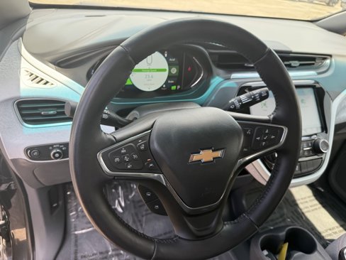 Used 2020 Chevrolet Bolt LT image 30