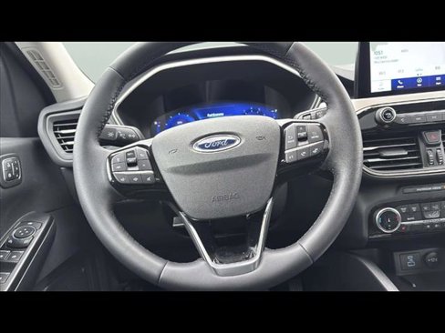 Used 2022 Ford Escape SEL w/ Technology Package image 15