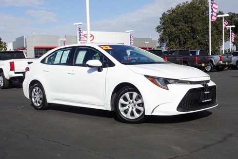 Certified 2022 Toyota Corolla LE image 9