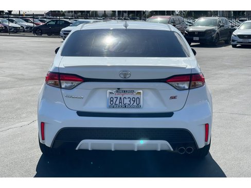 Used 2022 Toyota Corolla SE image 4