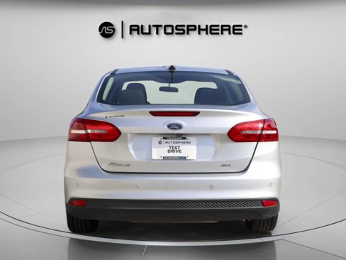 Used 2017 Ford Focus SEL image 8