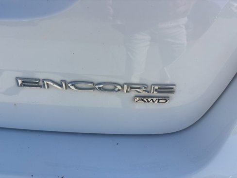 Certified 2022 Buick Encore Preferred w/ Safety Package image 17