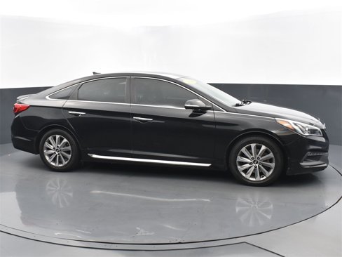 Used 2016 Hyundai Sonata Sport w/ Option Group 02 image 2
