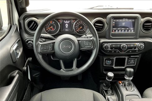 Used 2023 Jeep Wrangler Sport image 5
