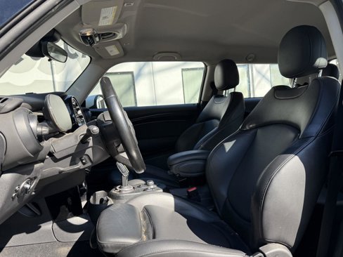 Used 2022 MINI Cooper SE image 6