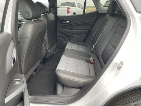 New 2025 Chevrolet Trax LT w/ Driver Confidence Package image 21