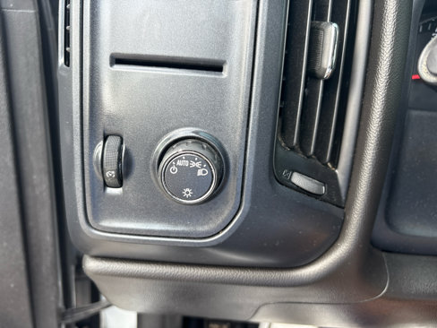 Used 2017 Chevrolet Silverado 1500 Custom w/ Custom Convenience Package image 31