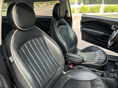 Used 2011 MINI Cooper S image 27