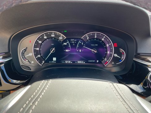 Used 2019 BMW 530i w/ Luxury Package image 11