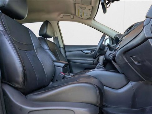 Used 2019 Nissan Rogue SL image 20