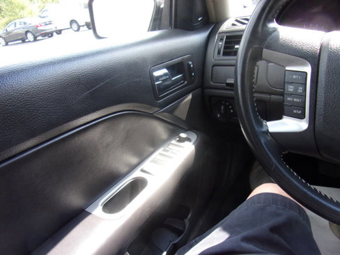 Used 2012 Ford Fusion SEL image 21