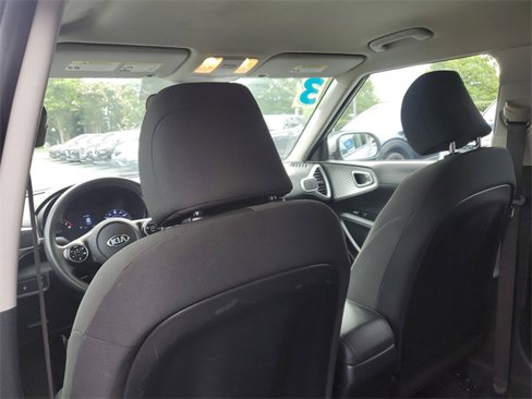 Used 2020 Kia Soul LX image 12